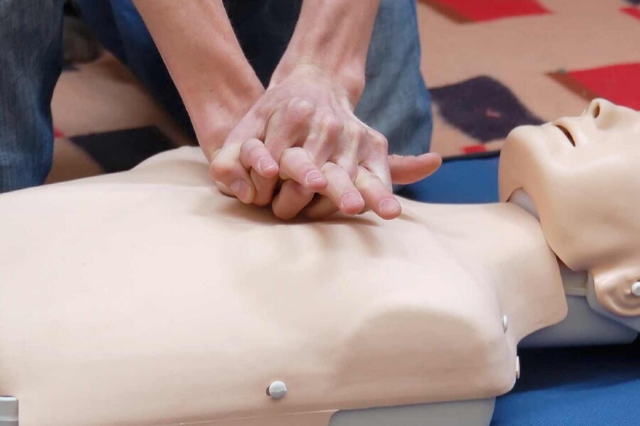 První pomoc a záchranná služba